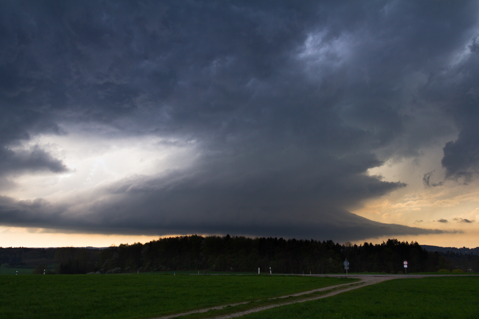 Superzelle über dem Fünf-Seen-Land, 27.4.2013