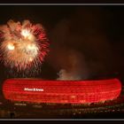 Suppenschüssel, garniert mit einer Prise Feuerwerk