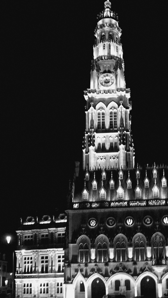 sur la place d'arras