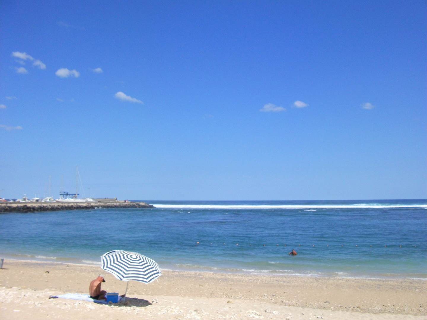 Sur la plage .....