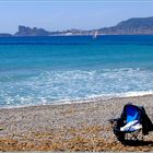 Sur la plage abandonnée...