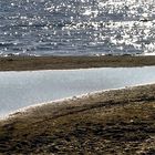 Sur la plage abandonnée...