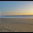 Sur la plage abandonnée...