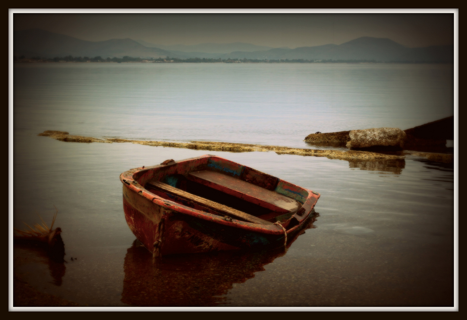 Sur la plage abandonnée