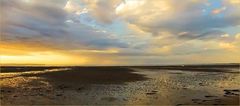 Sur la plage de Ronce-les-Bains - Un soir de marée basse avant le coucher du soleil