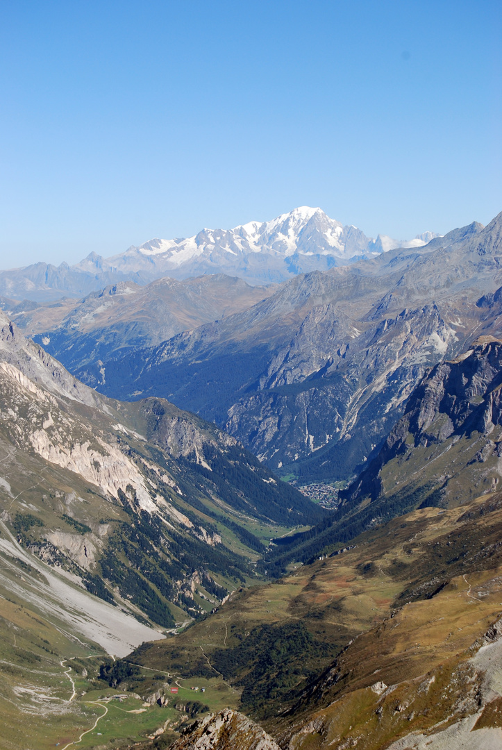 Sur la pointe de l'observatoire de la Vanoise (vue sur le Mont Blanc)