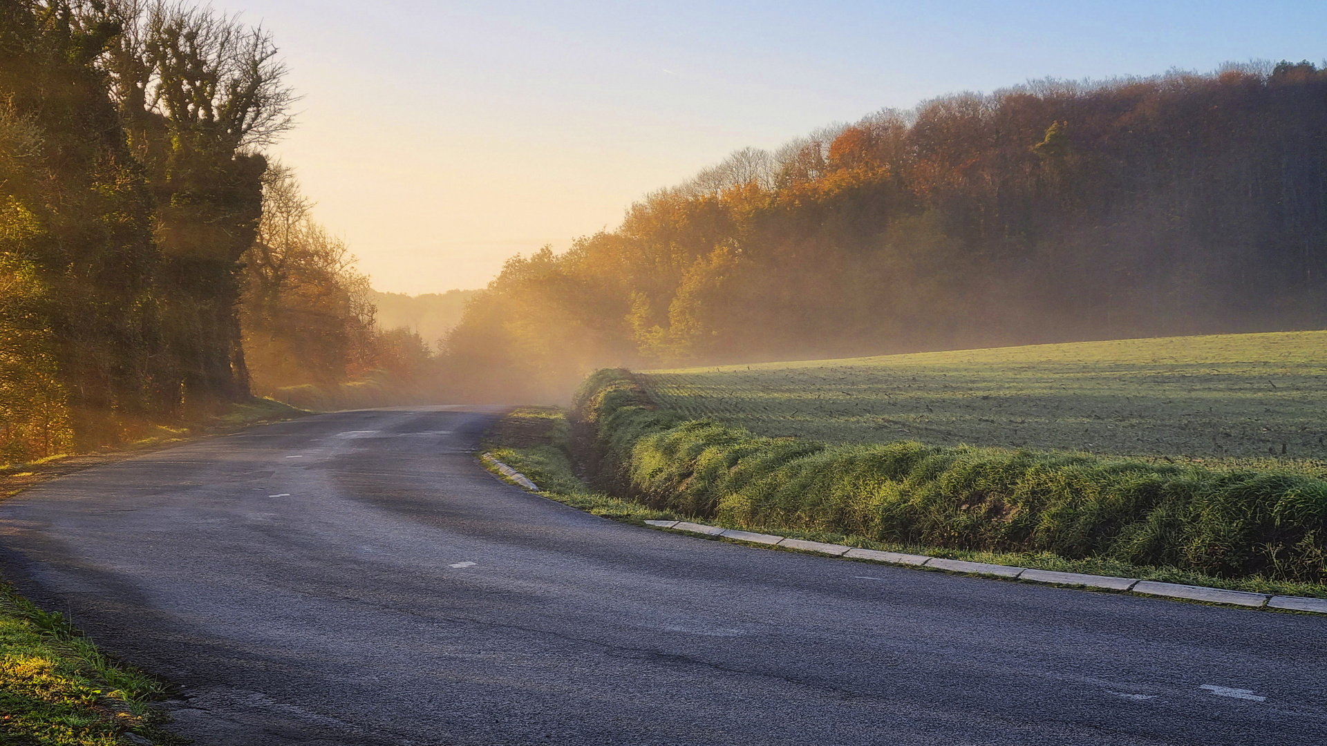 Sur la route au petit matin