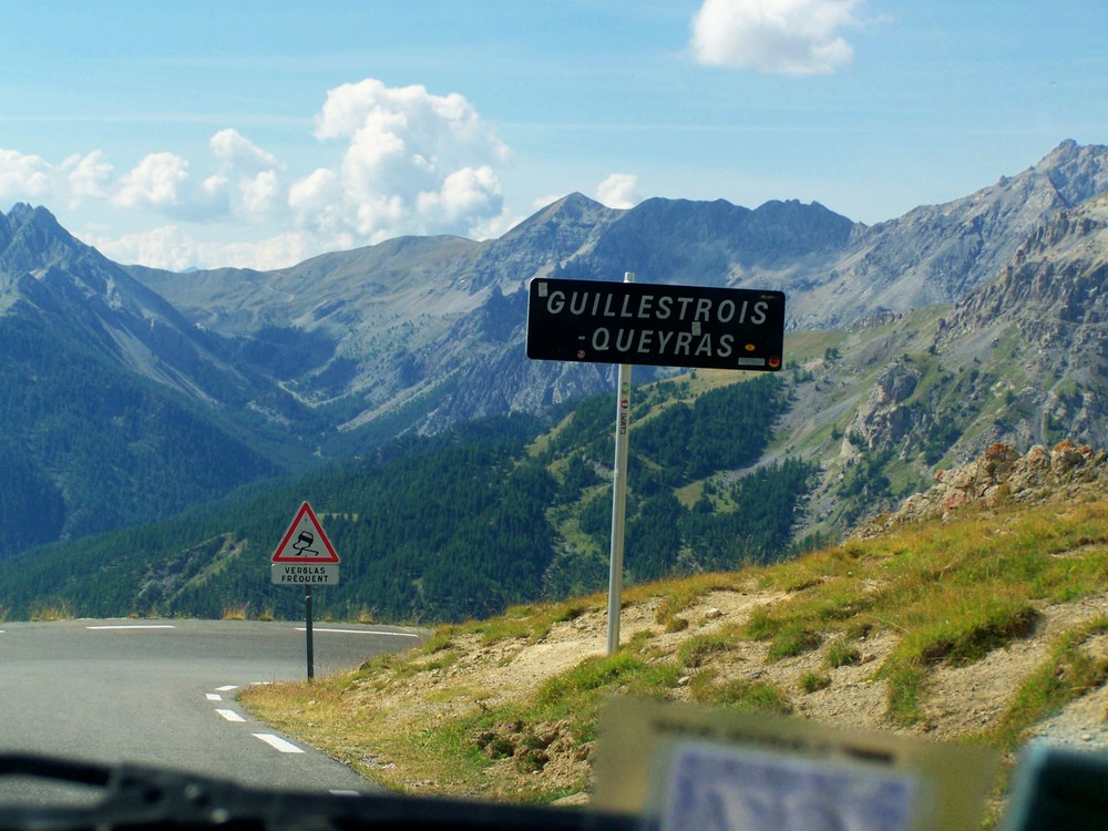 sur la route en voiture