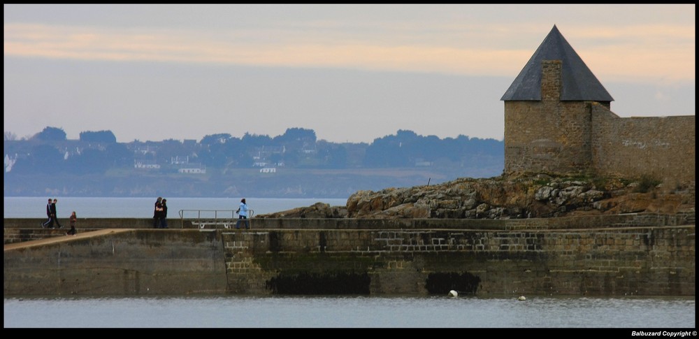 " Sur l'anse du stole "