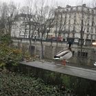 Sur le bord de la Seine