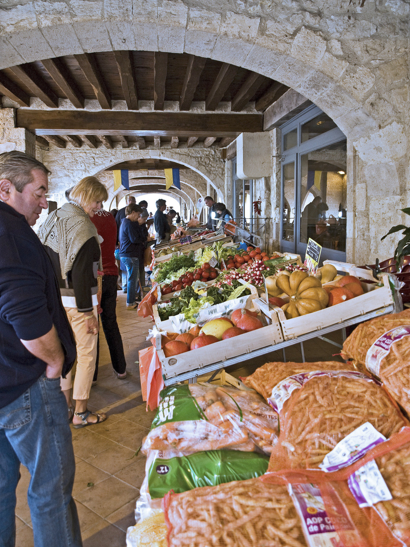 Sur le marché de Montréal-du-Gers