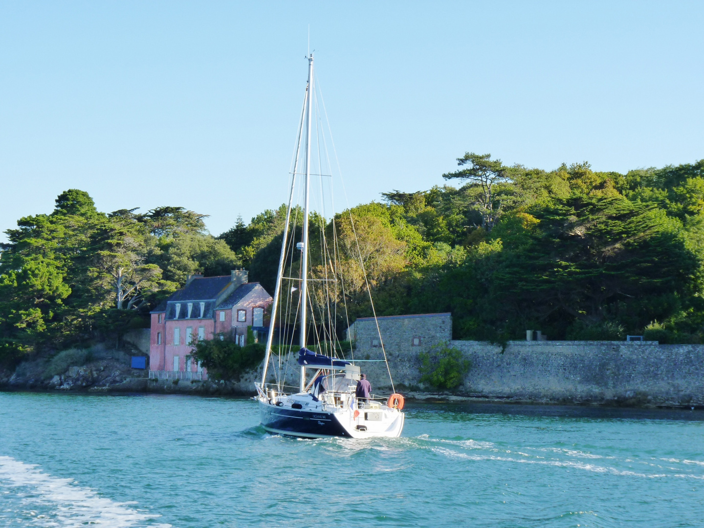 Sur le parcours entre Vannes et l'Ile d'Artz (Morbihan)