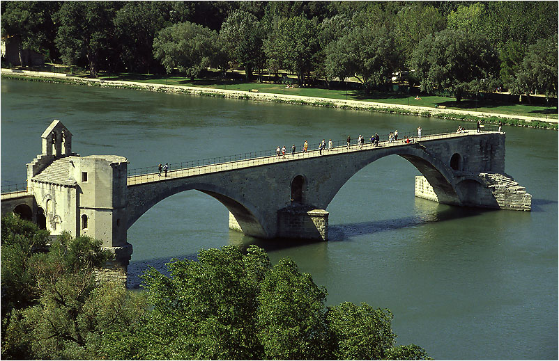 Sur le Pont,....