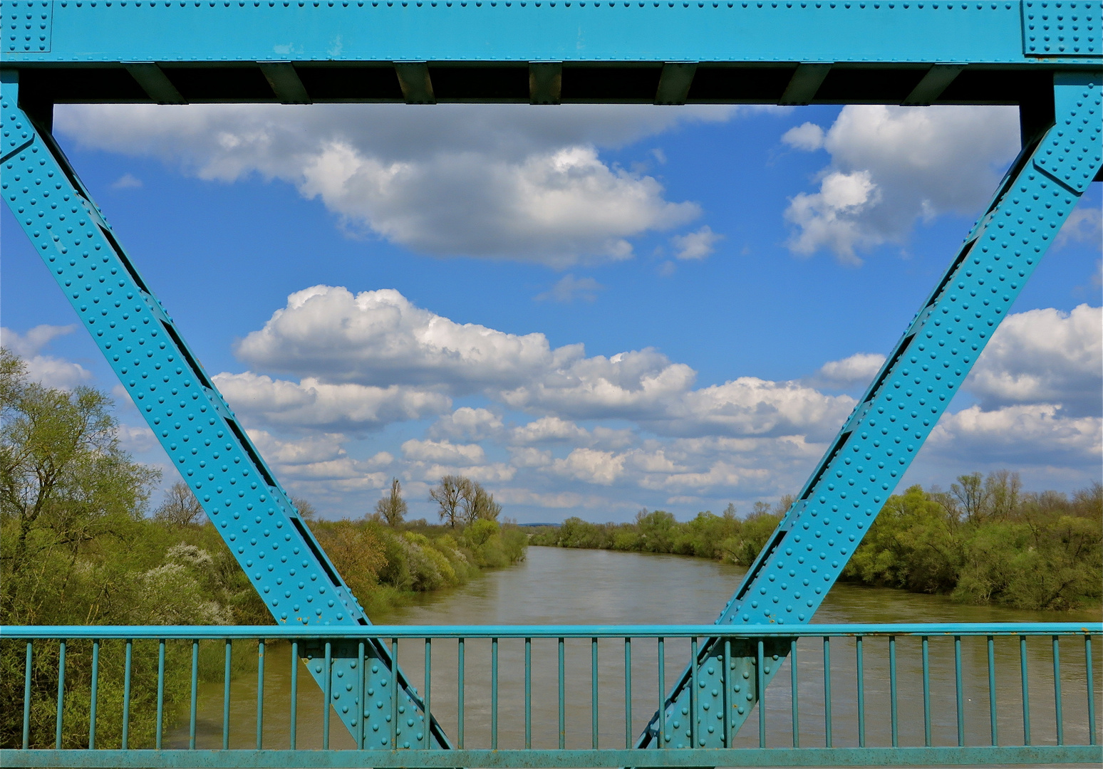 ... sur le pont bleu !!!...