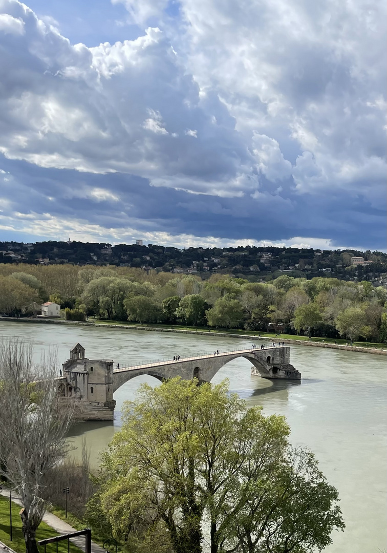 Sur le Pont d‘Avignon…