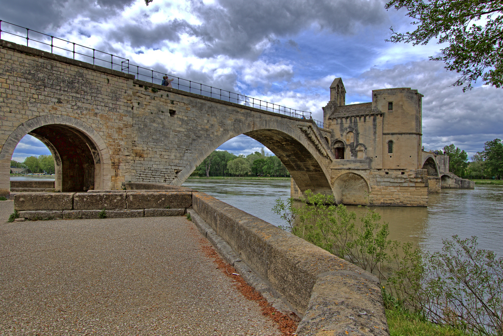 Sur Le Pont D'Avignon