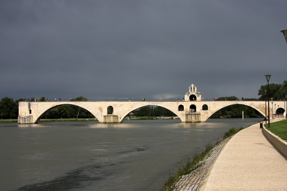 Sur le pont d'Avignon