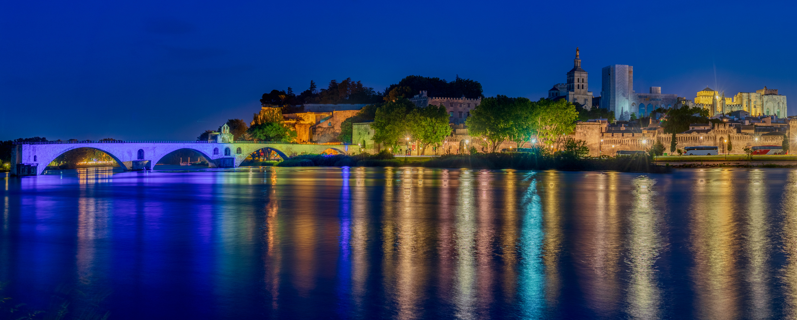 Sur le pont d’Avignon