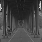 Sur le Pont de Bir-Hakeim