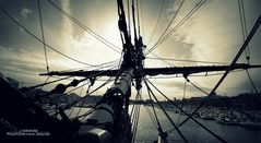 Sur le pont de l'Hermione / (Marseille)