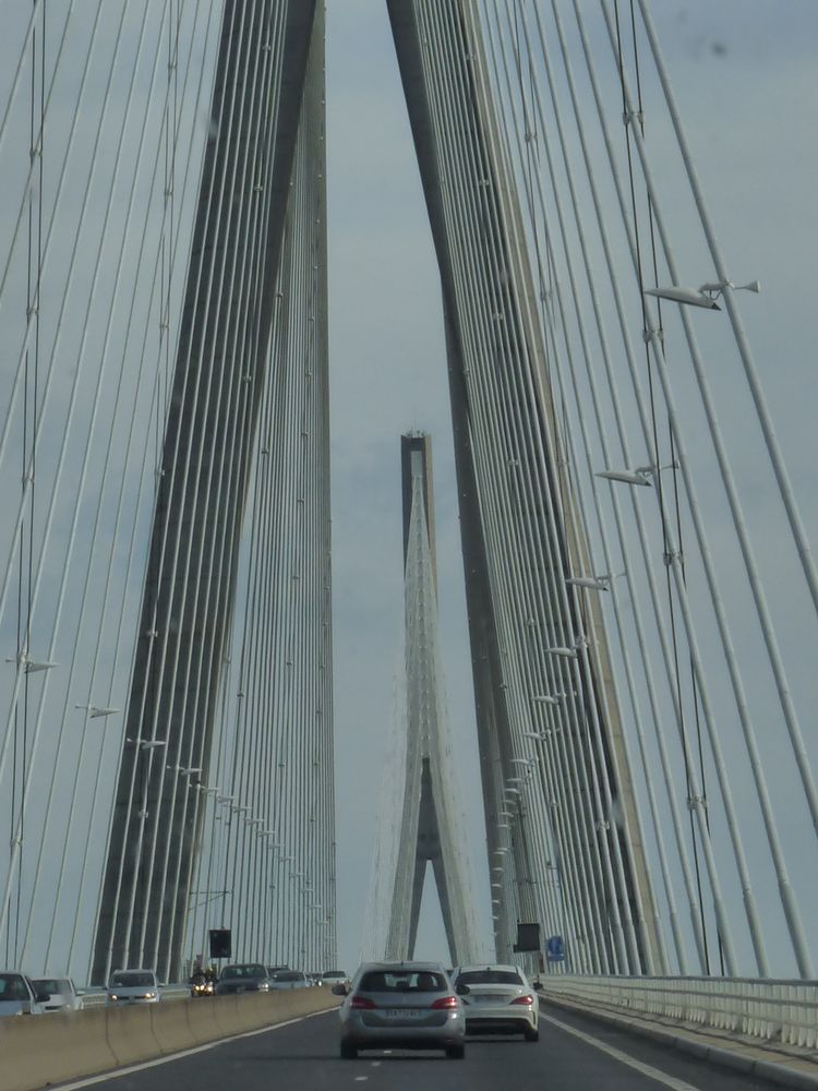 Sur le pont de Normandie