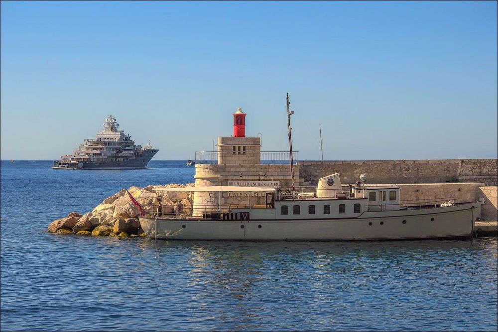 Sur le port de Villefranche sur mer