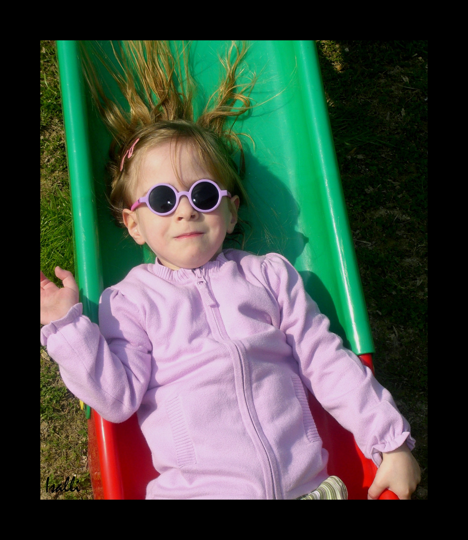 SUR LE TOBOGGAN