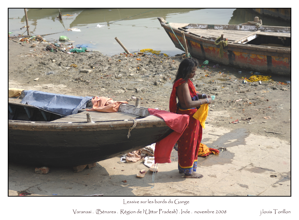 Sur les bords du Gange VARANASI Inde
