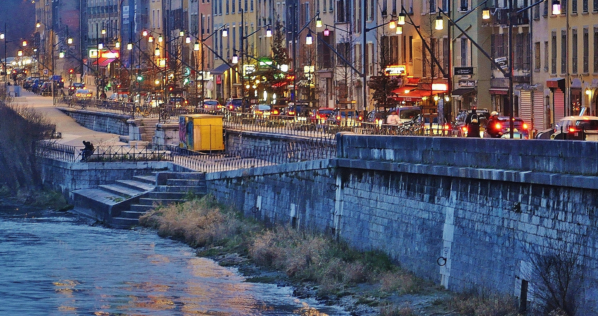 Sur les quais de l'Isère.....Grenoble.