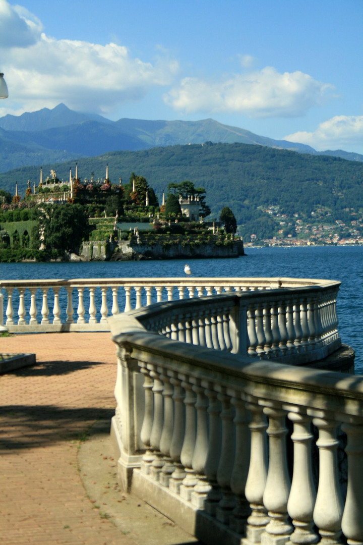 Sur les rives du lac Majeur