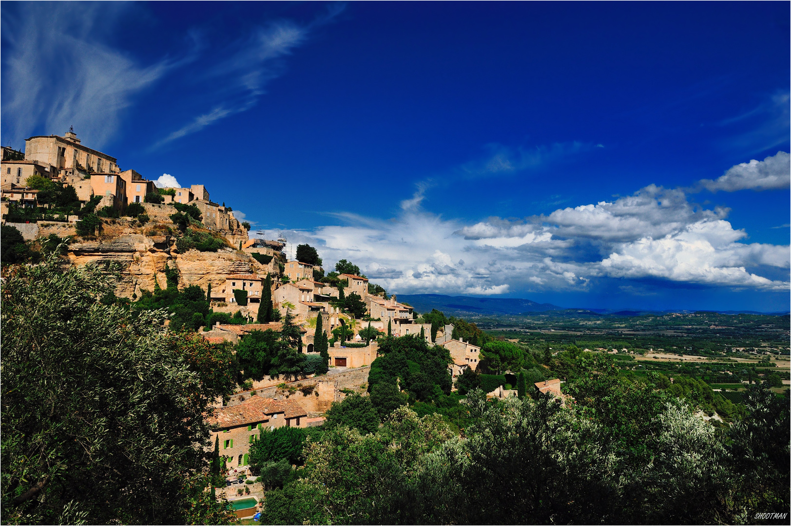 Sur les sentier de Gordes