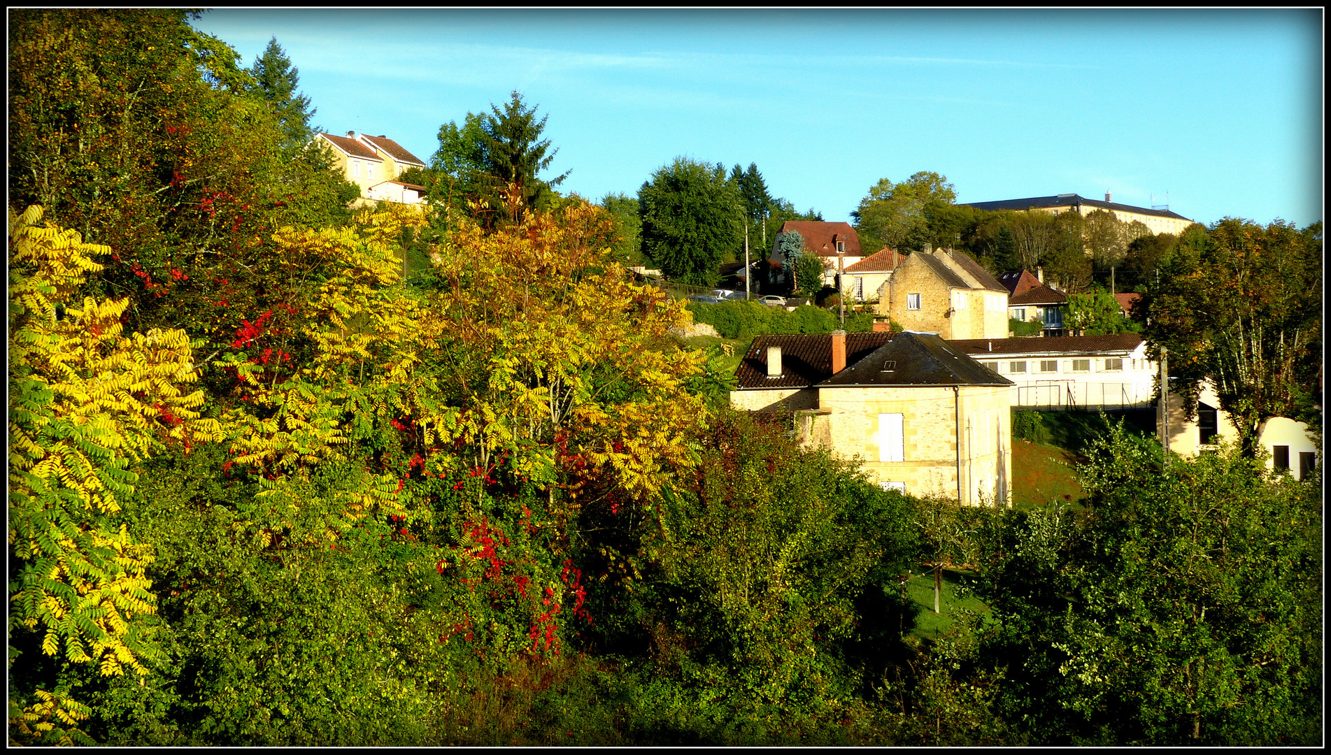 Sur les toits - exo 34 - Sarlat . 