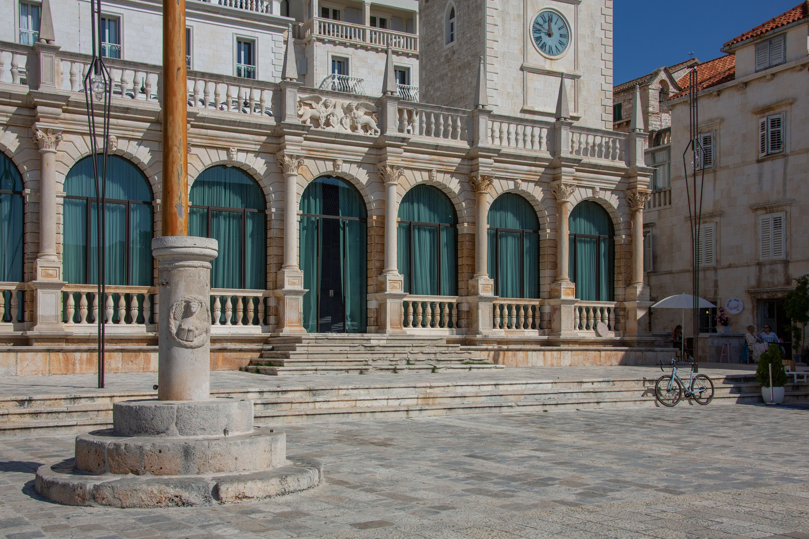 Sur l'Ile de Hvar, près de la place principale.