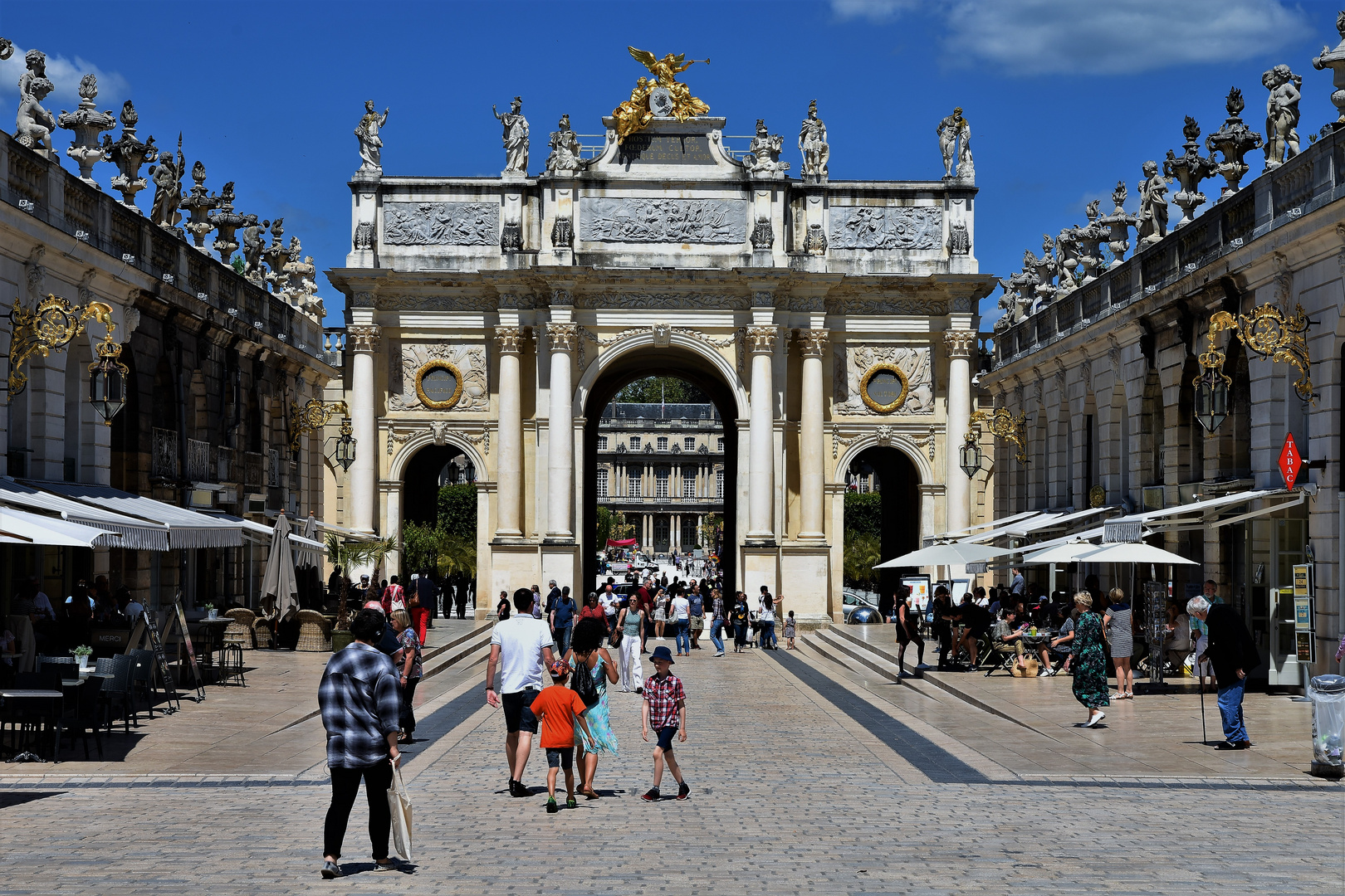 Sur place Stanislas à NANCY