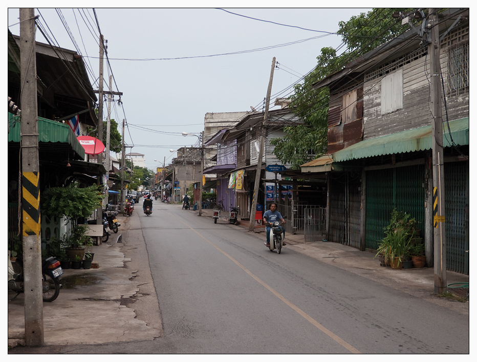 Surat Thani - Dtalaad Lang