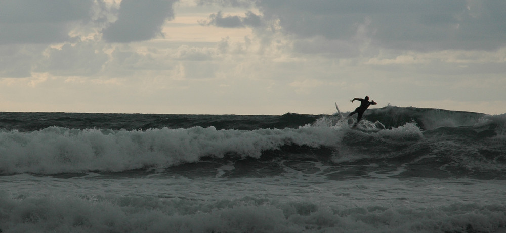 Surf al atardecer