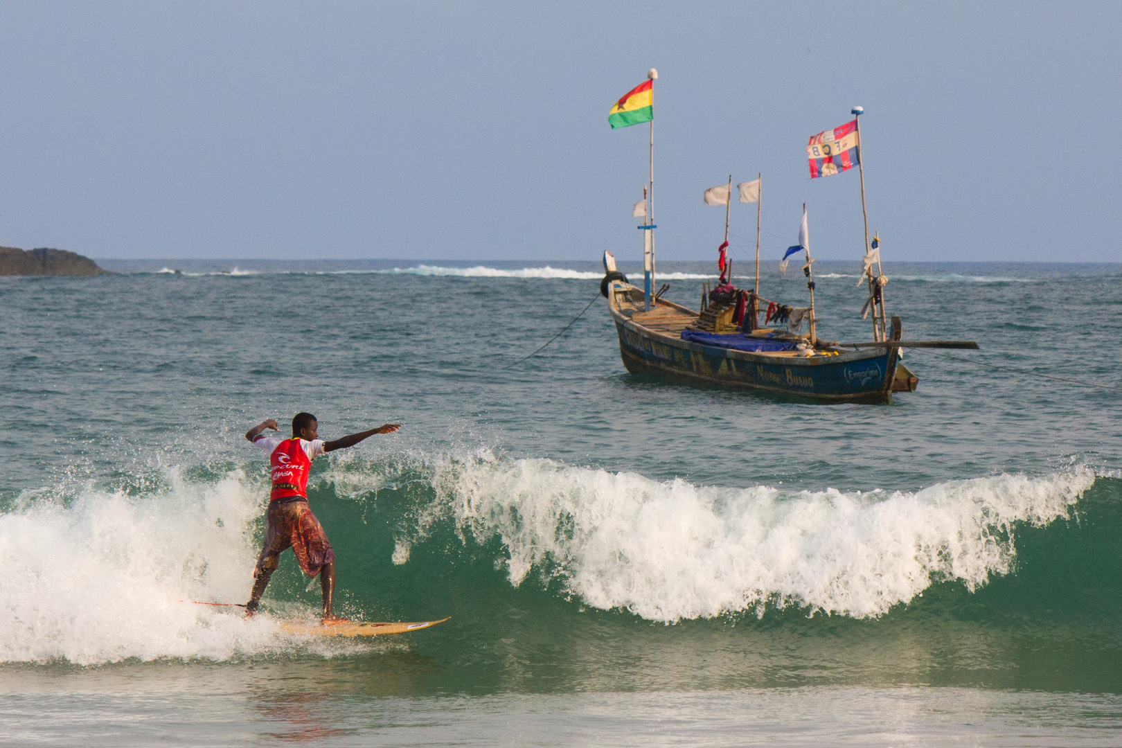 Surfen am Busua Beach