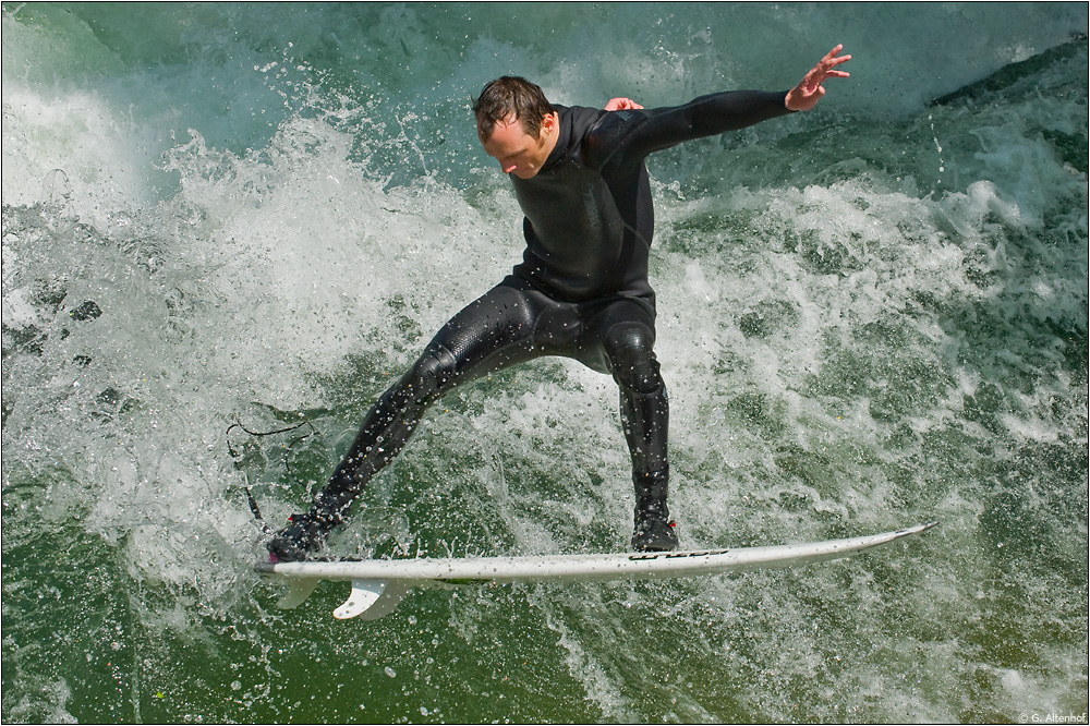 Surfen auf der Eisbach Welle