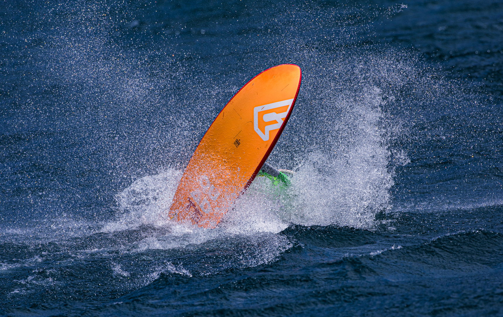 Surfen im Blau