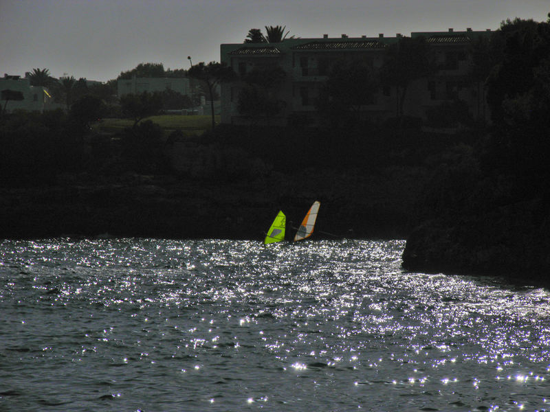 Surfen im Gegenlicht / Mallorca 10.06