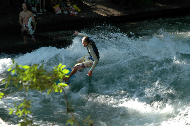 Surfen im Herzen Münchens