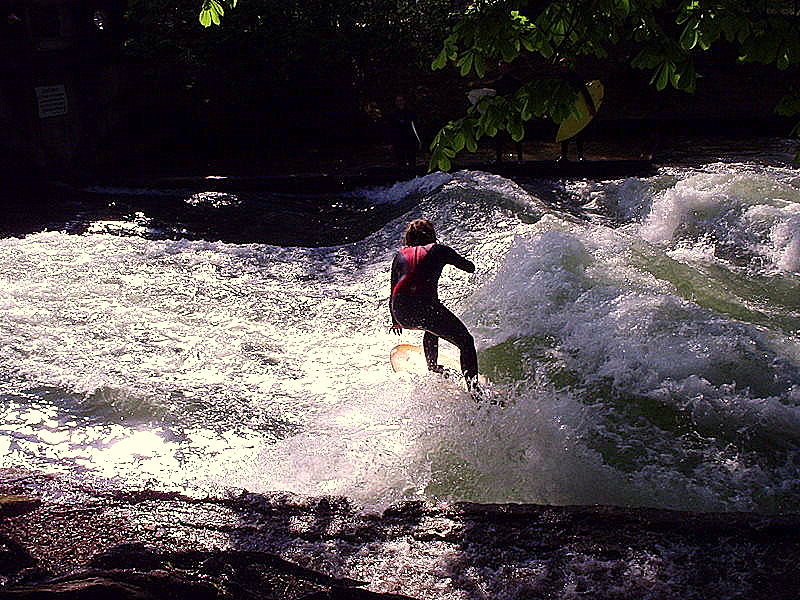 Surfen im Münchner Eisbach!