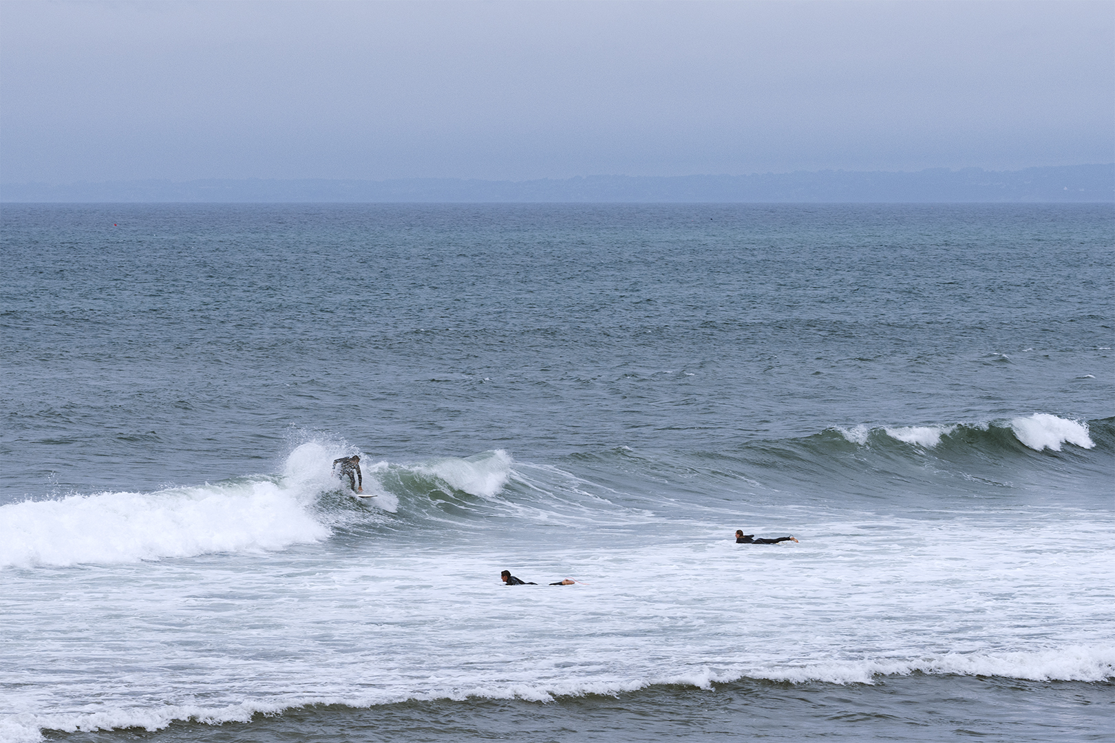 Surfer à la Plage de la Torche