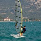 Surfer auf dem Gardasee