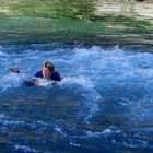 Surfer auf der Aare