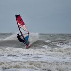 Surfer bei Windkracht 6