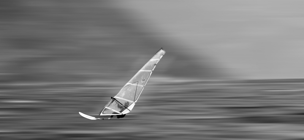Surfer Blitzschnell am Gardasee