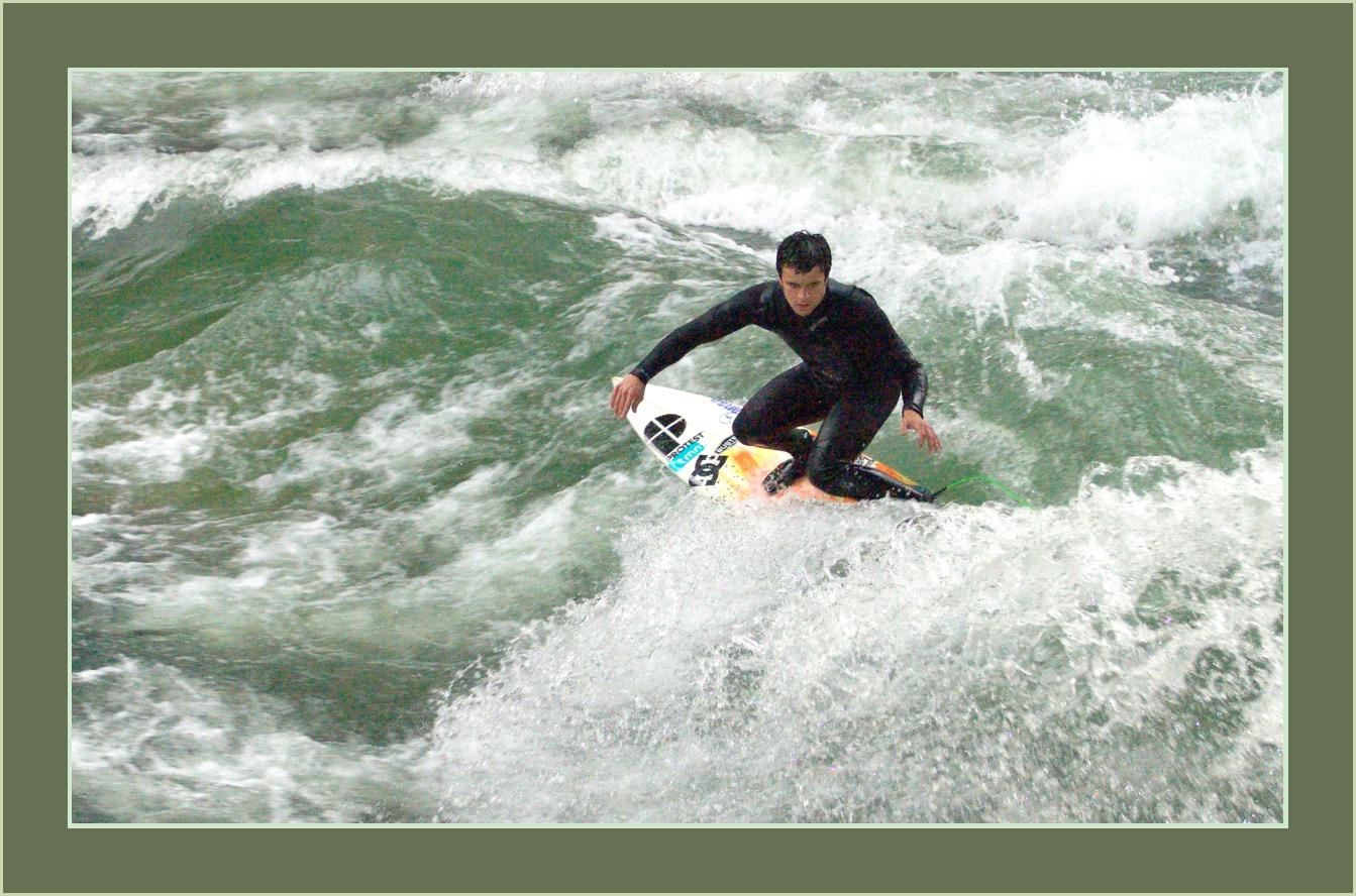 Surfer im Eisbach