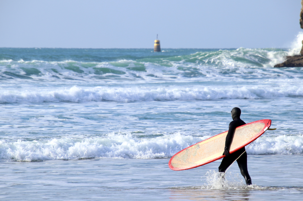 Surfer in Pen Hat 