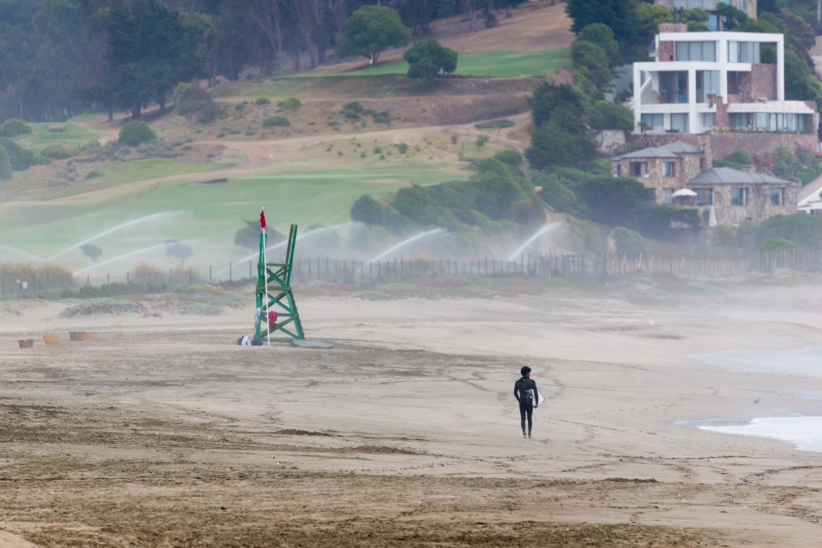 Surfer in Zappallar